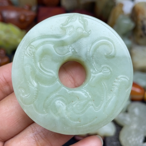 蛇纹石玉未镶嵌颈饰14