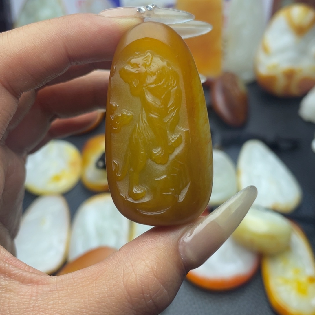 和田玉颈饰未镶嵌