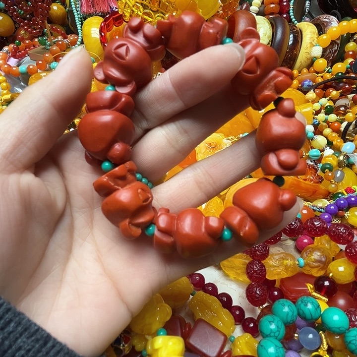 树脂制品2532老皮小熊手链