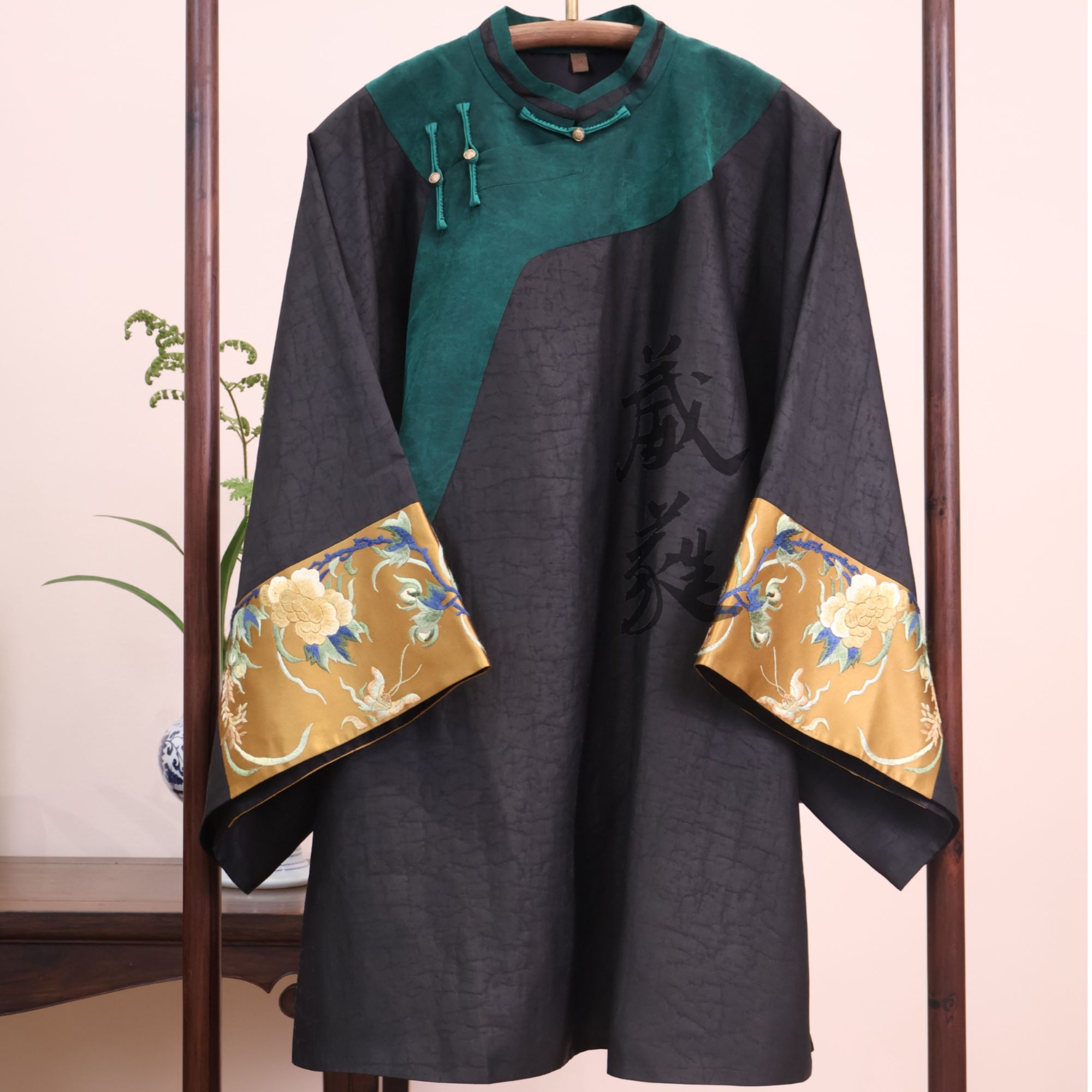 【墨影】葳蕤国风中式服装手绣立领斜襟上衣特惠