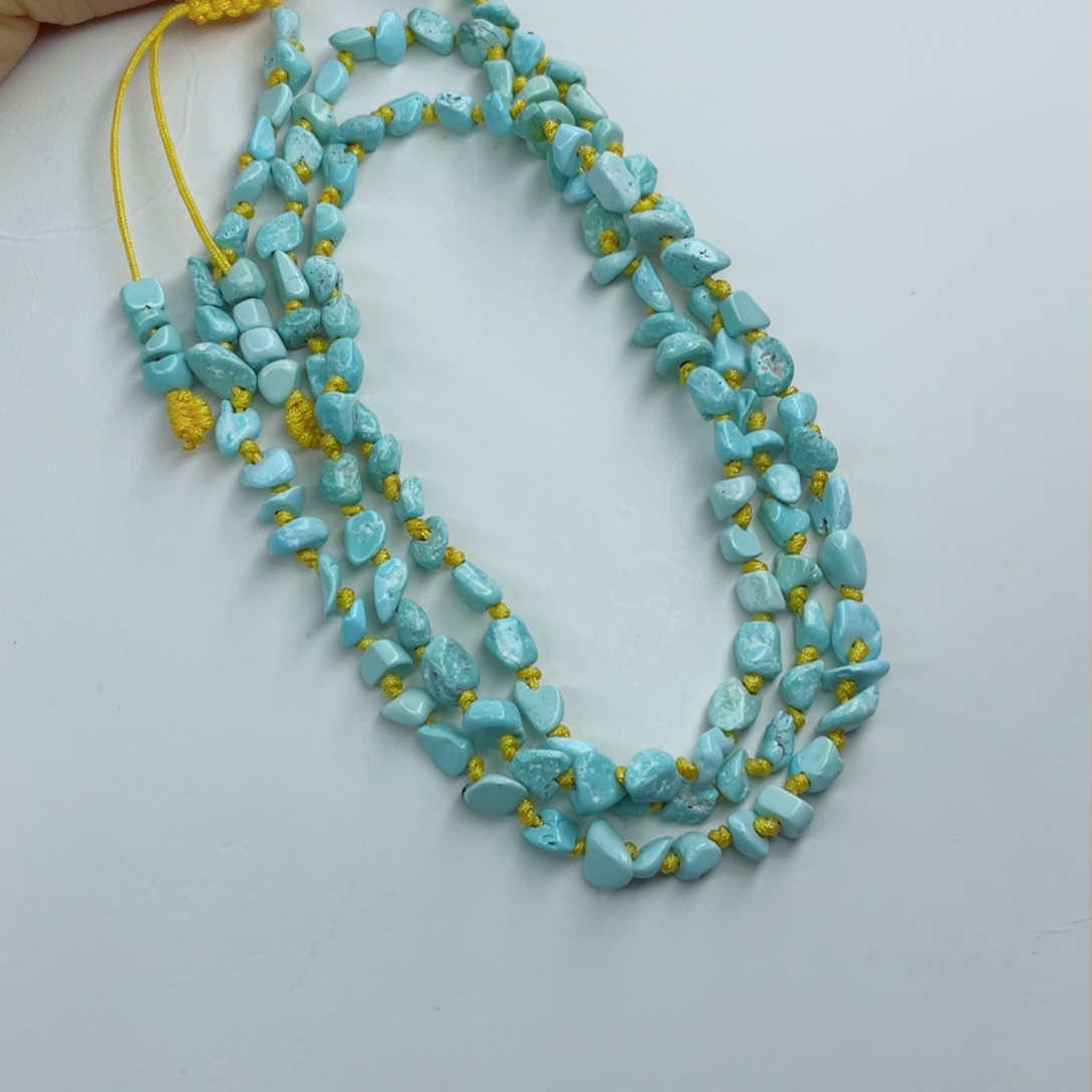 绿松石颈饰未镶嵌