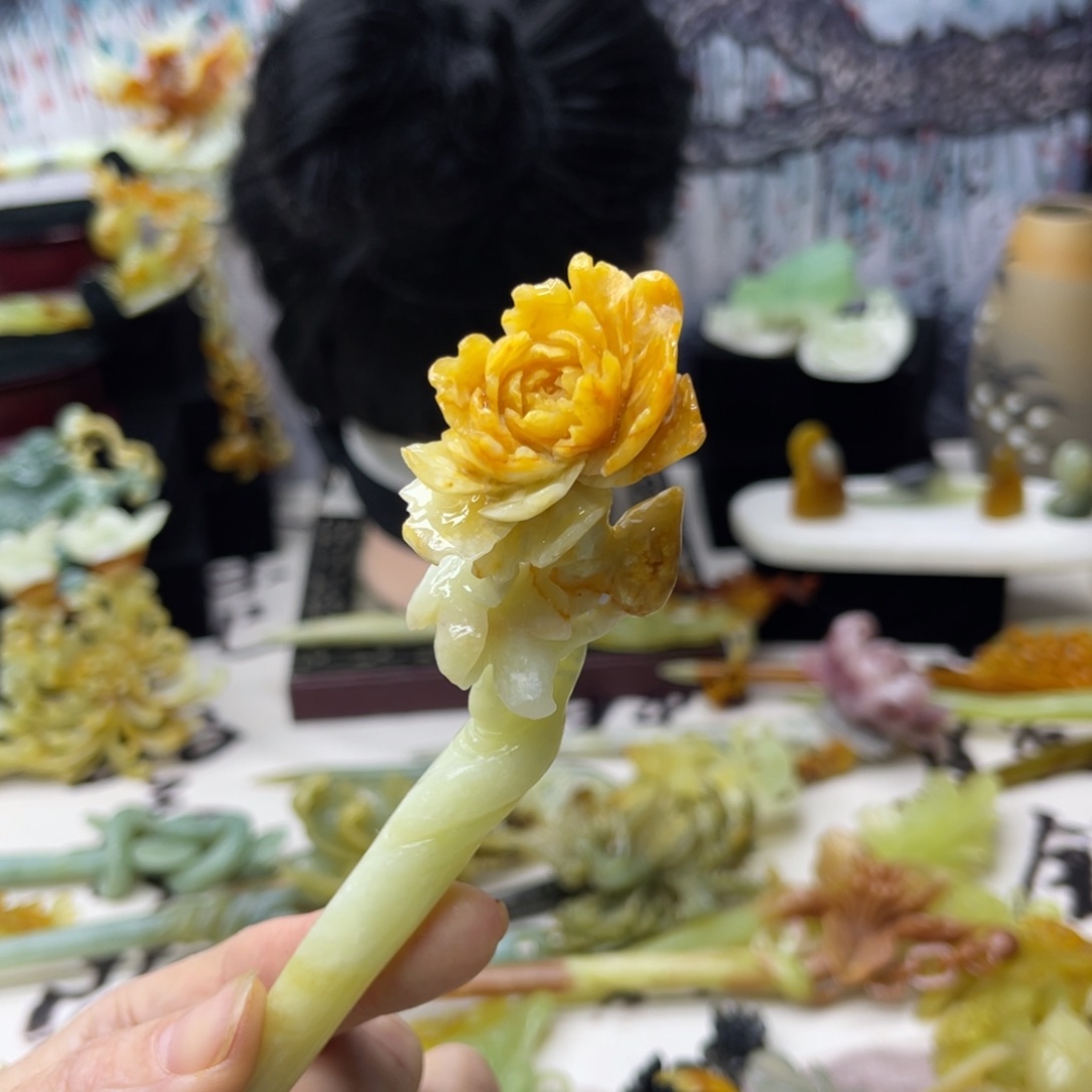 【闪购商品】蛇纹石玉发饰未镶嵌小*虫