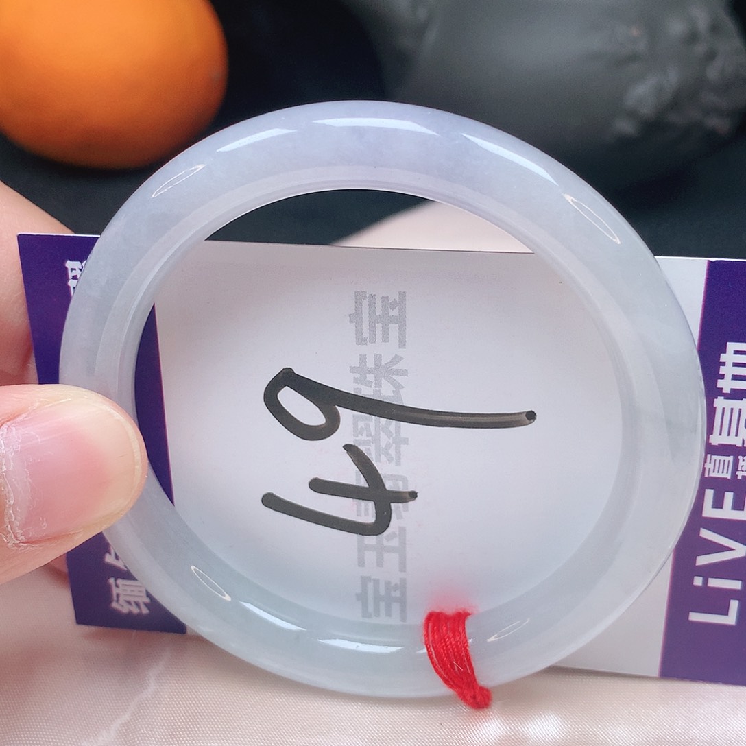 翡翠手镯未镶嵌55圈口