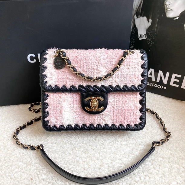 99新 Chanel/香奈儿 粉色黑边毛呢豆腐包/18172794/代卖服务/12期