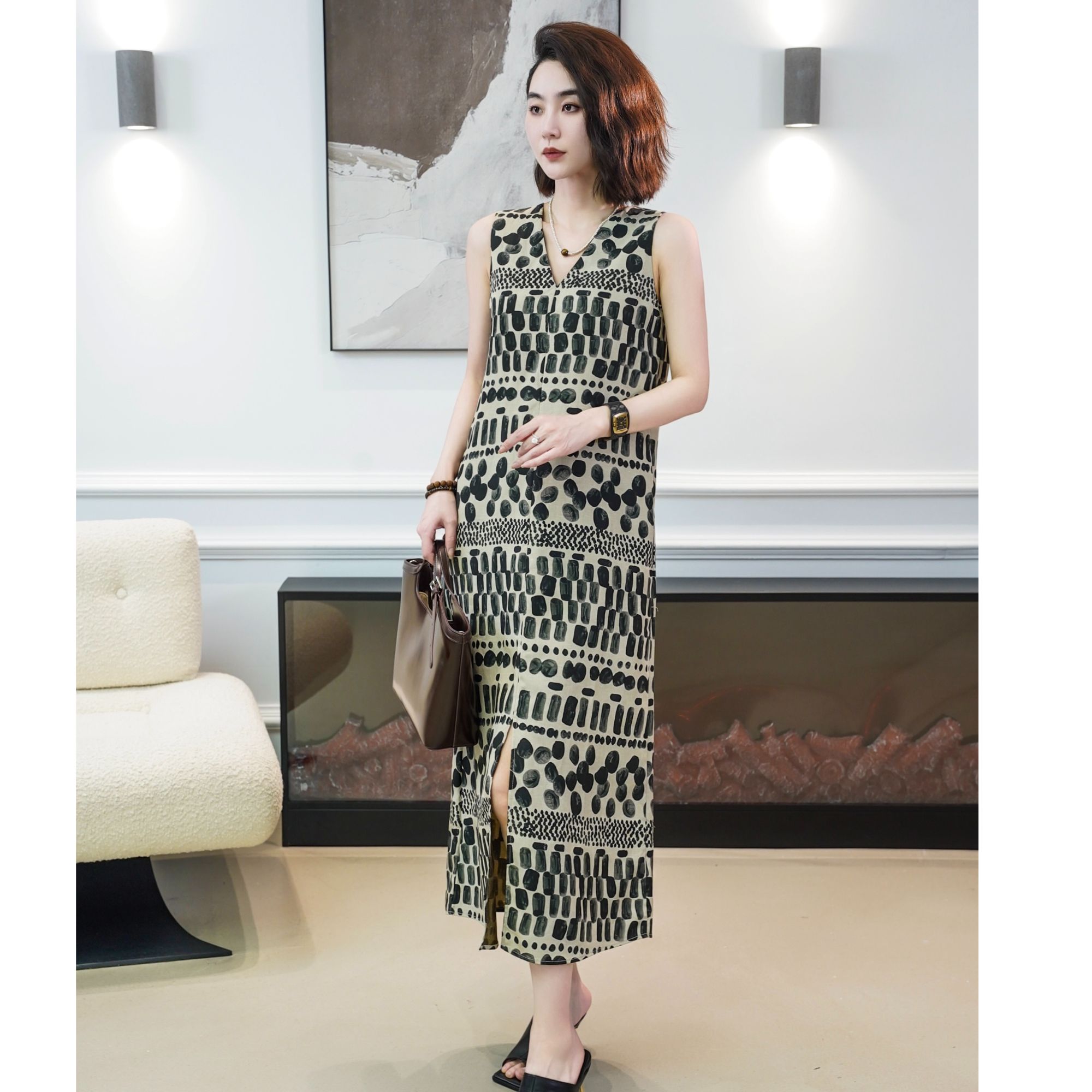 MORELAN2025法式高级女装几何印花V领长款无袖背心连衣裙920102