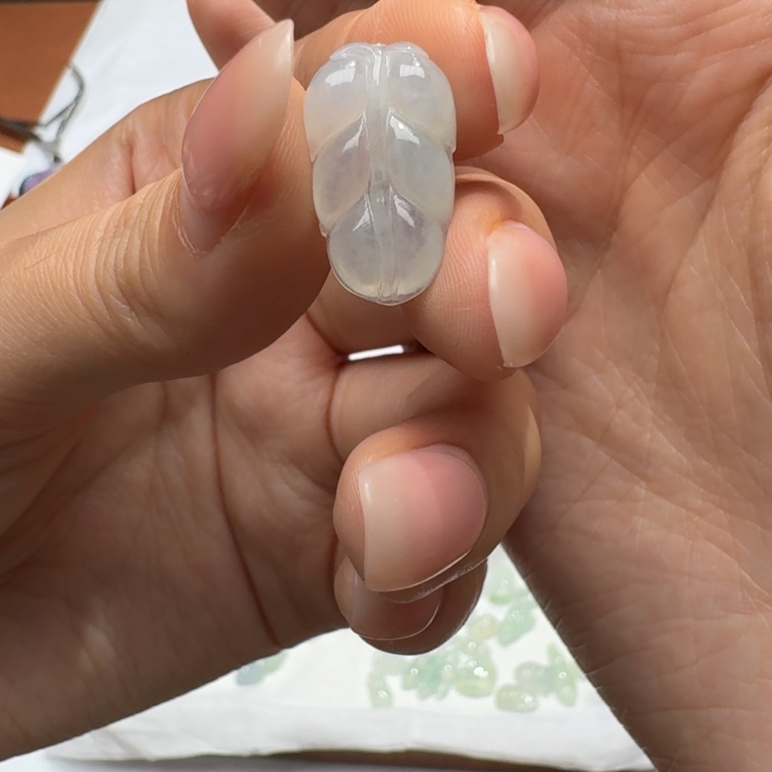 未镶嵌挂件翡翠丽*