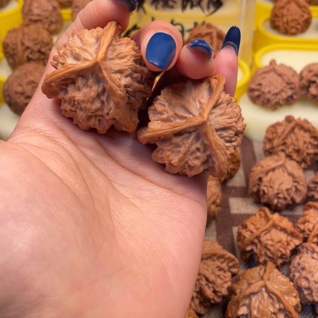 5***a吊坠文玩核桃盘山三棱