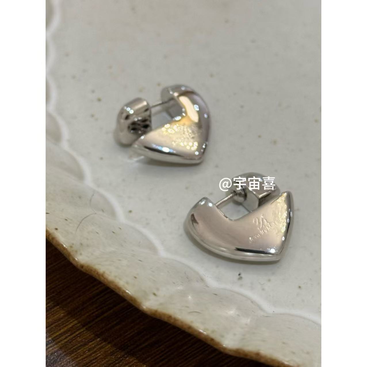 铜合金耳饰 I1-243【银色爱心前后一体式耳钉】