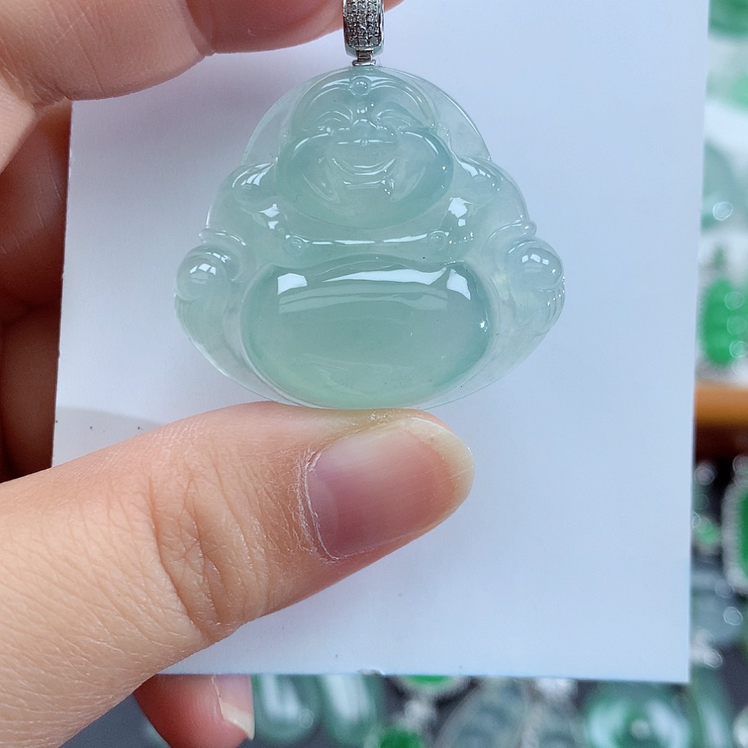 翡翠18K金镶嵌颈饰佛