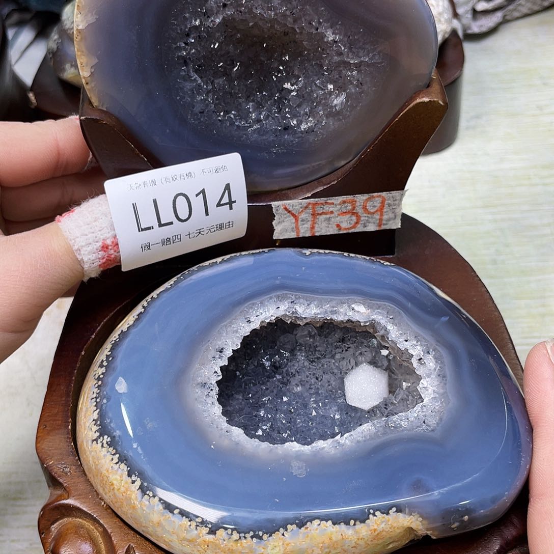 天然水晶居家办公摆件未镶嵌水晶