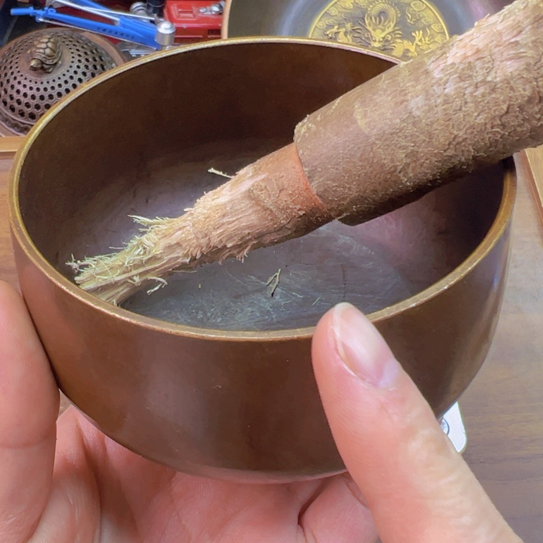 原矿风磨铜紫金钵盂