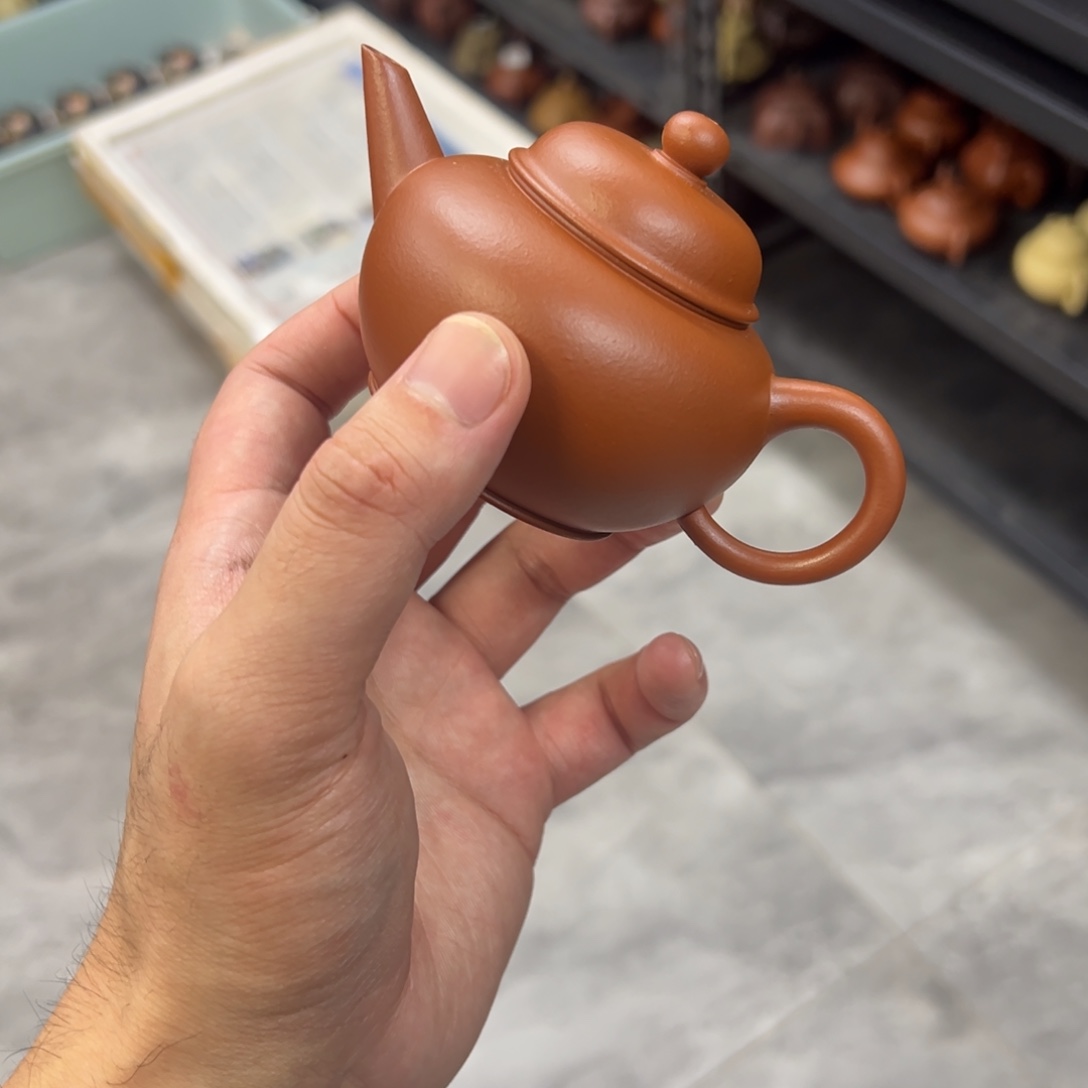 茶壶紫砂宜兴紫砂壶的微瑕