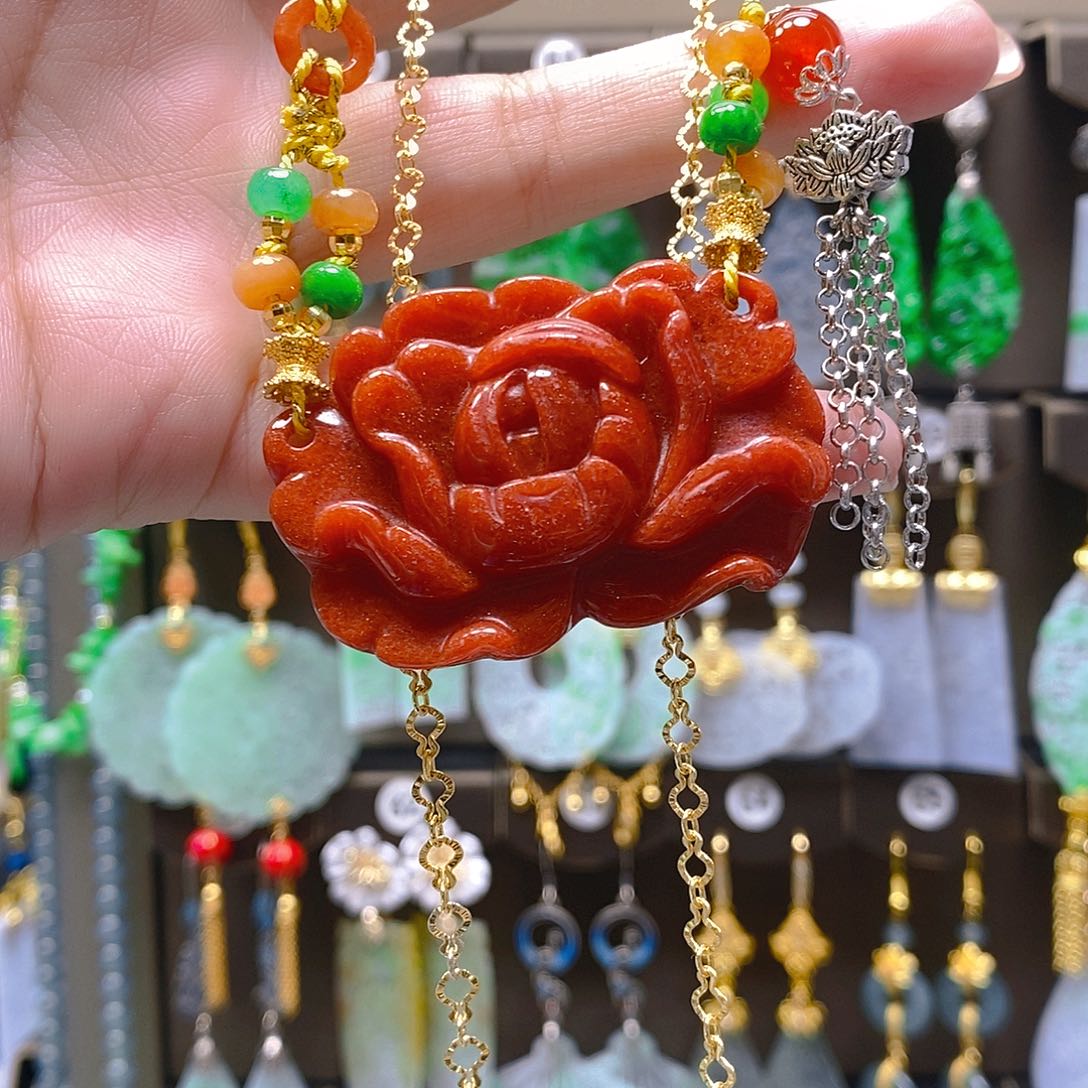 未镶嵌翡翠耳饰翡翠