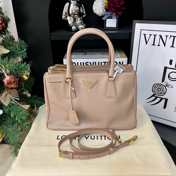 95新 Prada/普拉达 97新 杀手包小号奶茶色 单肩斜挎时尚简约百搭