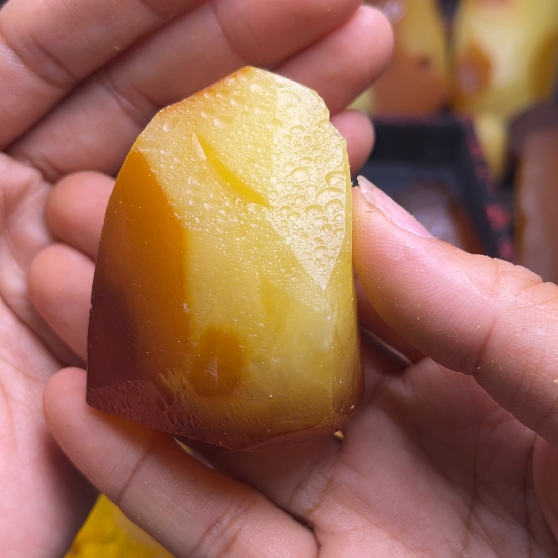 定制琥珀未镶嵌璇**果琥珀蜜蜡原石定制