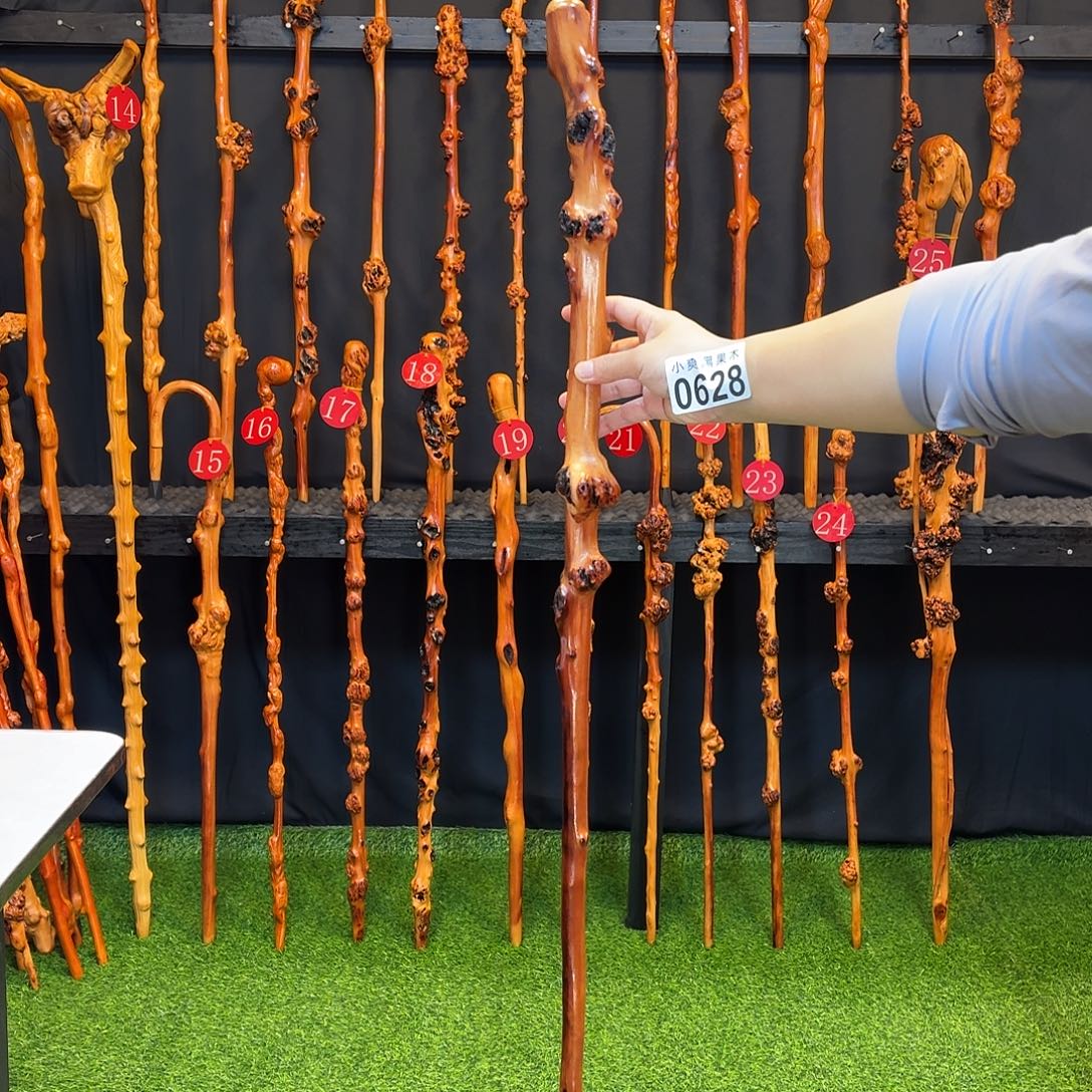 欢***药黑果木拐杖手把件628