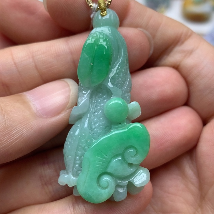 颈饰未镶嵌翡翠翡翠