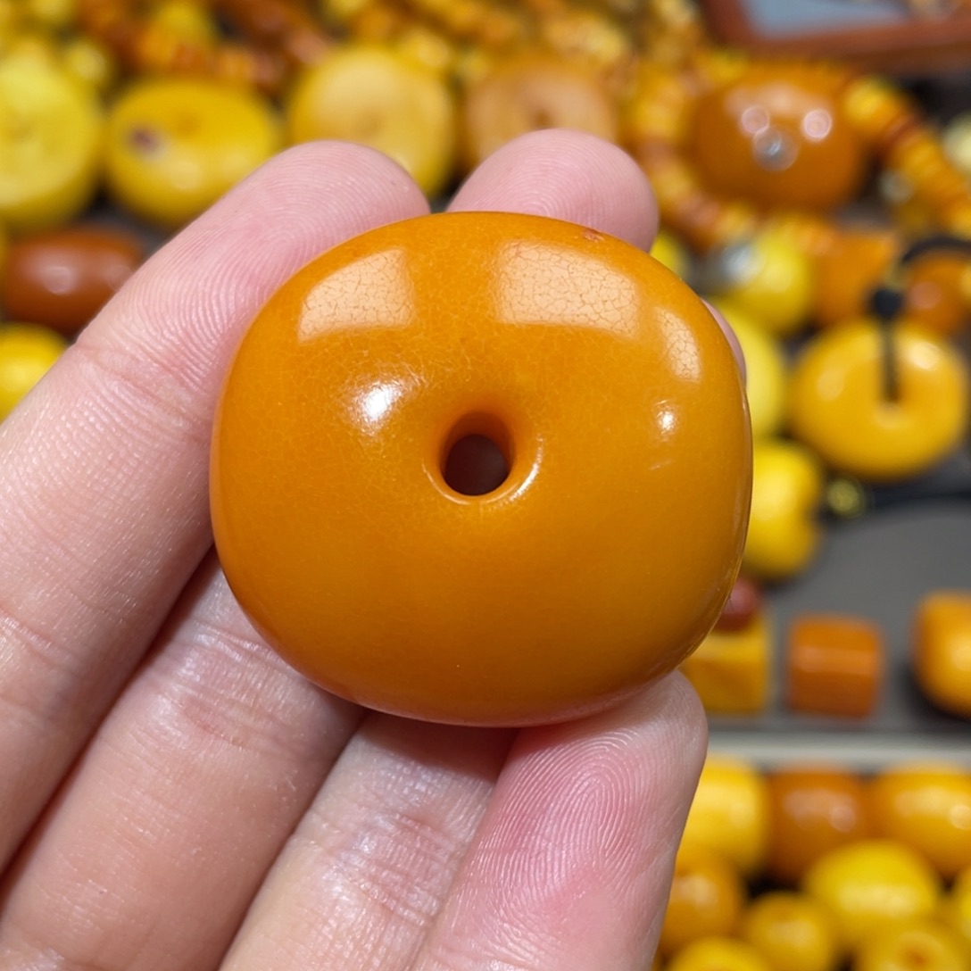 蜜蜡未镶嵌裸石饼子