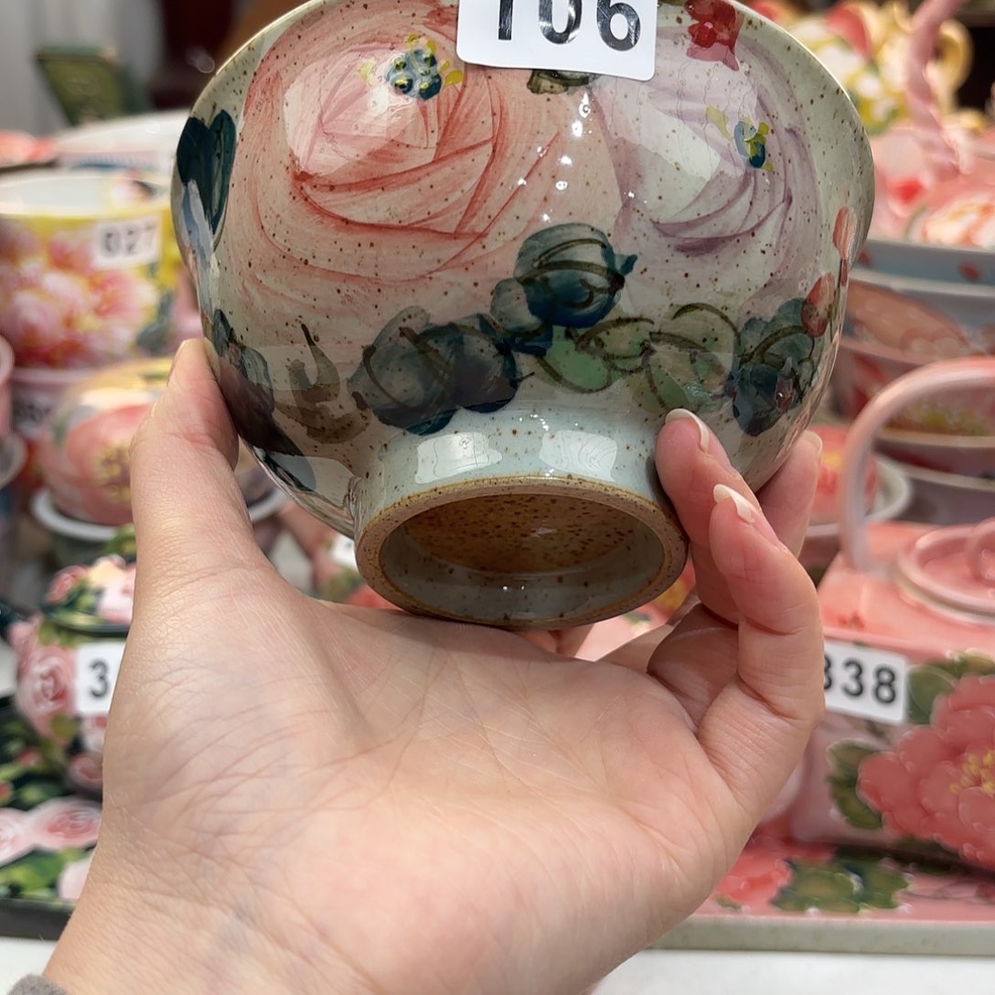 瓷片兔兔盖茨，兔兔