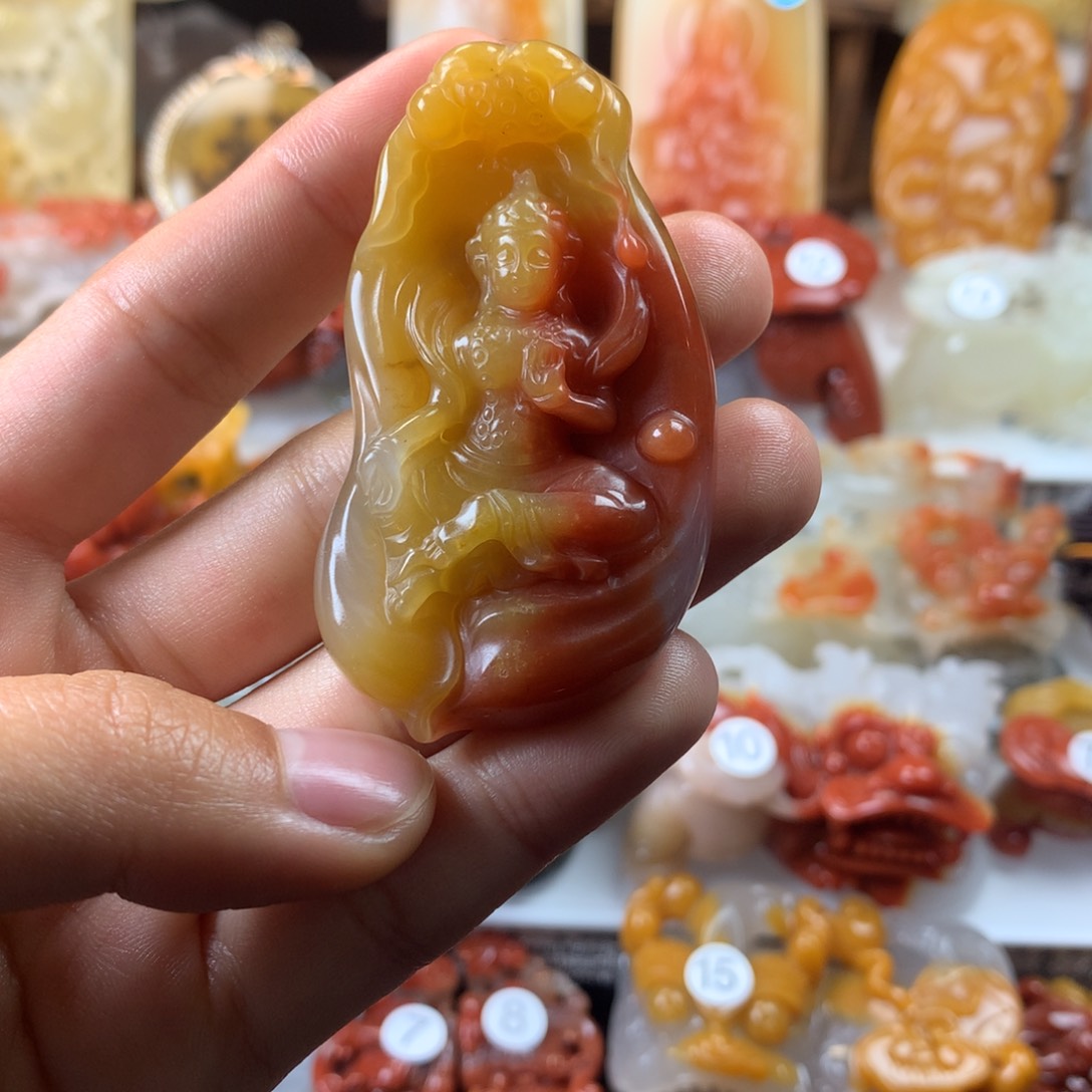 石英质玉（黄龙玉）挂件未镶嵌