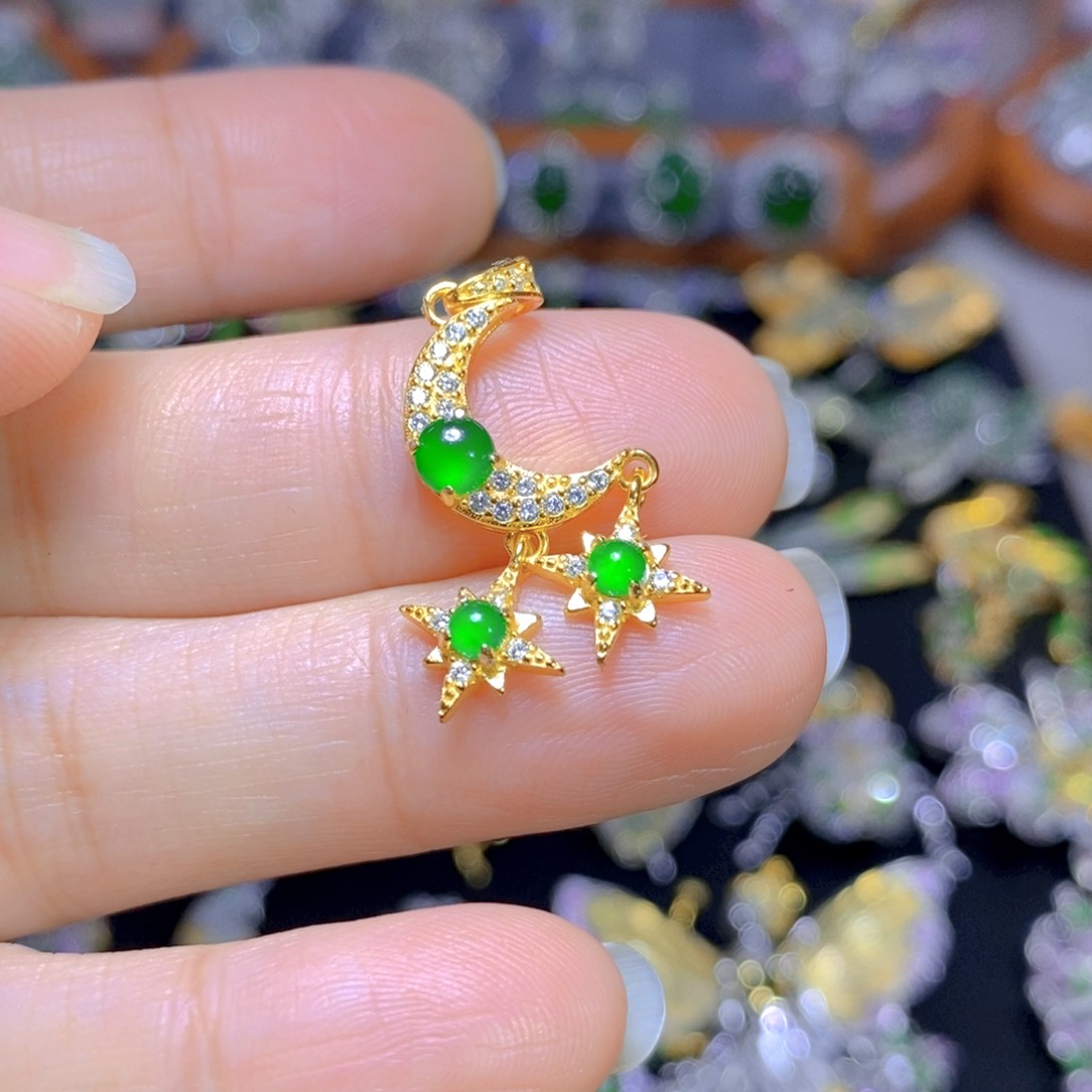 翡翠颈饰银S925镶嵌天然翡翠