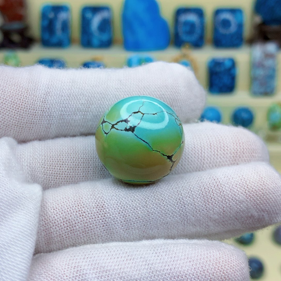 绿松石绿松石未镶嵌