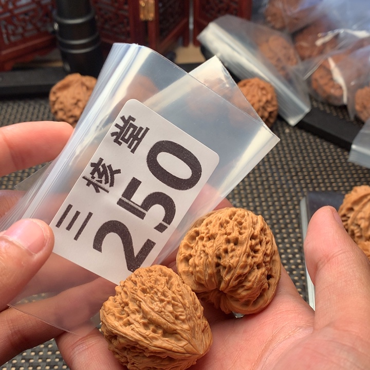吊坠文玩核桃南疆