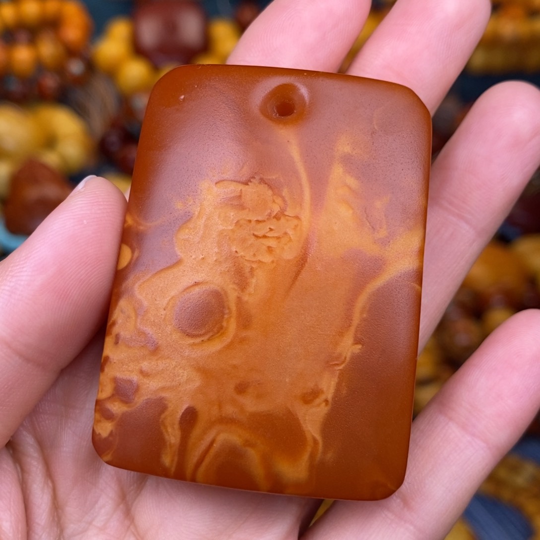 蜜蜡裸石未镶嵌蜜蜡