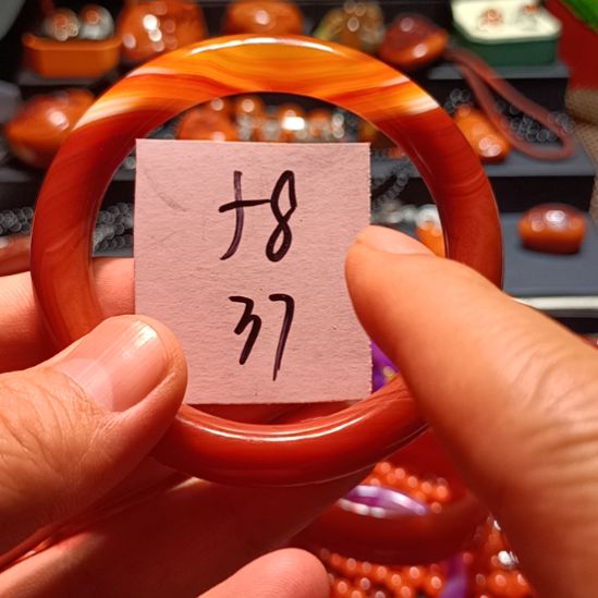 玛瑙/玉髓手镯未镶嵌
