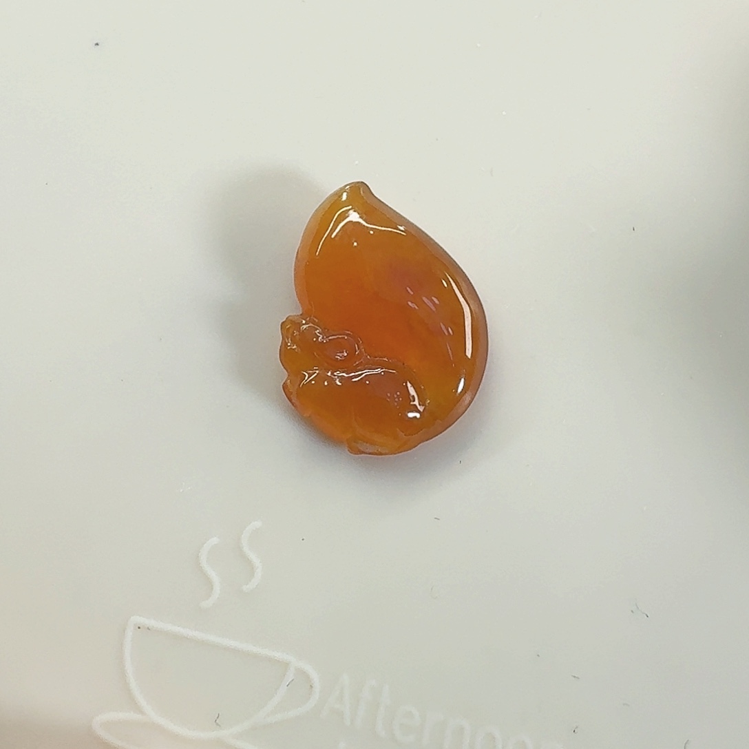 翡翠颈饰未镶嵌松鼠