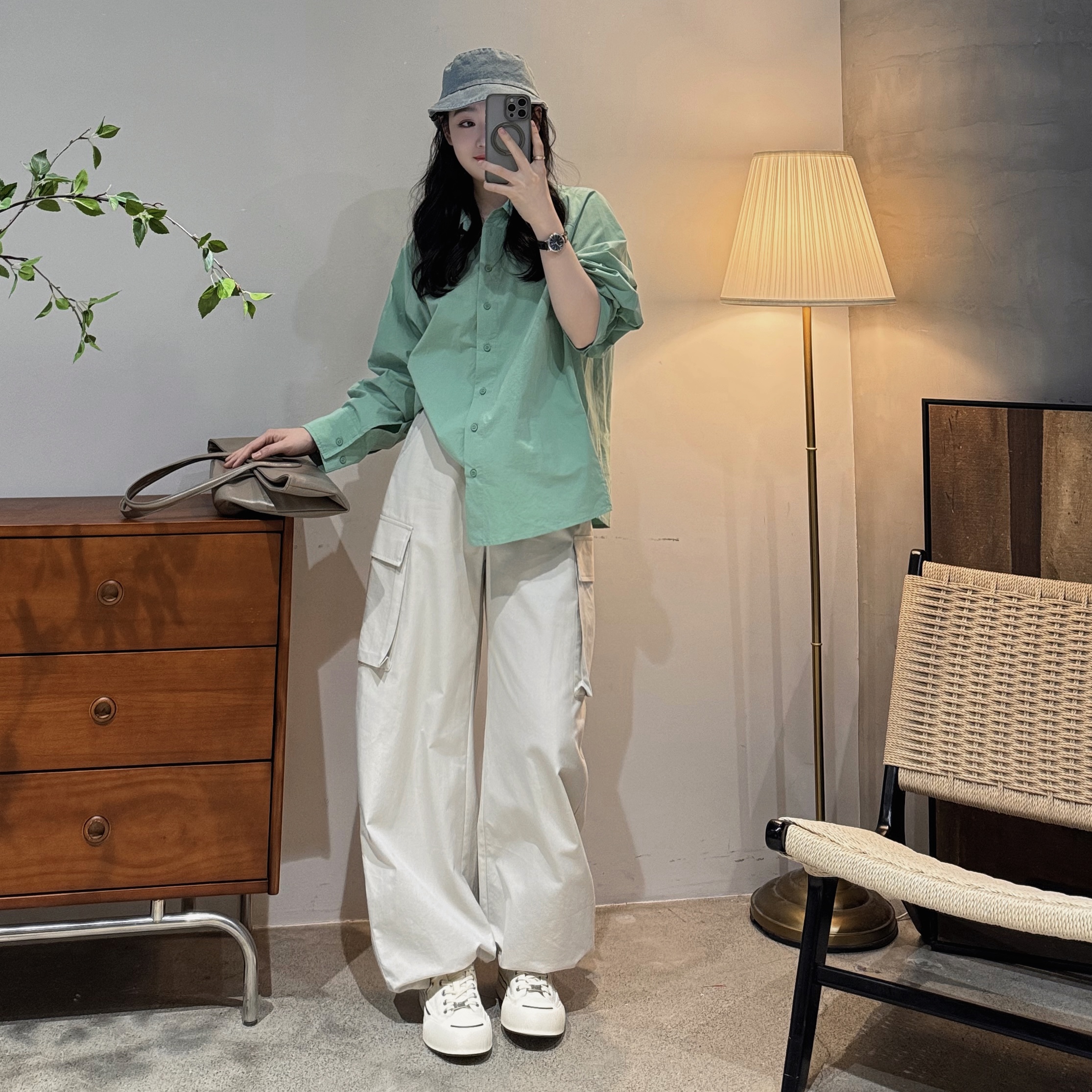 今婷韩版时尚潮流休闲百搭宽松设计感口袋系扣工装裤女-X25101312