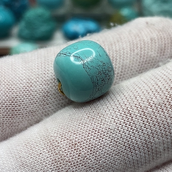 绿松石未镶嵌天然原矿 地大质检13×12.1mm