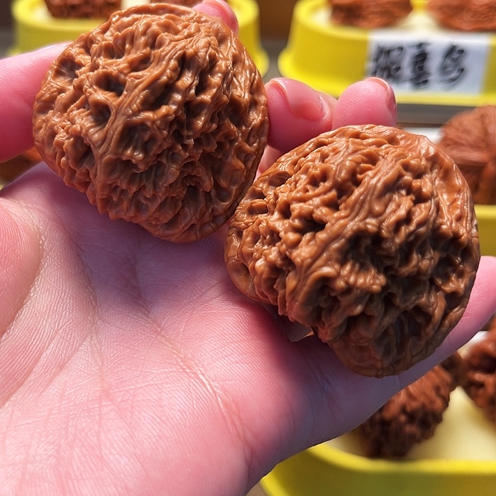 ****闲文玩核桃吊坠43尺南疆石