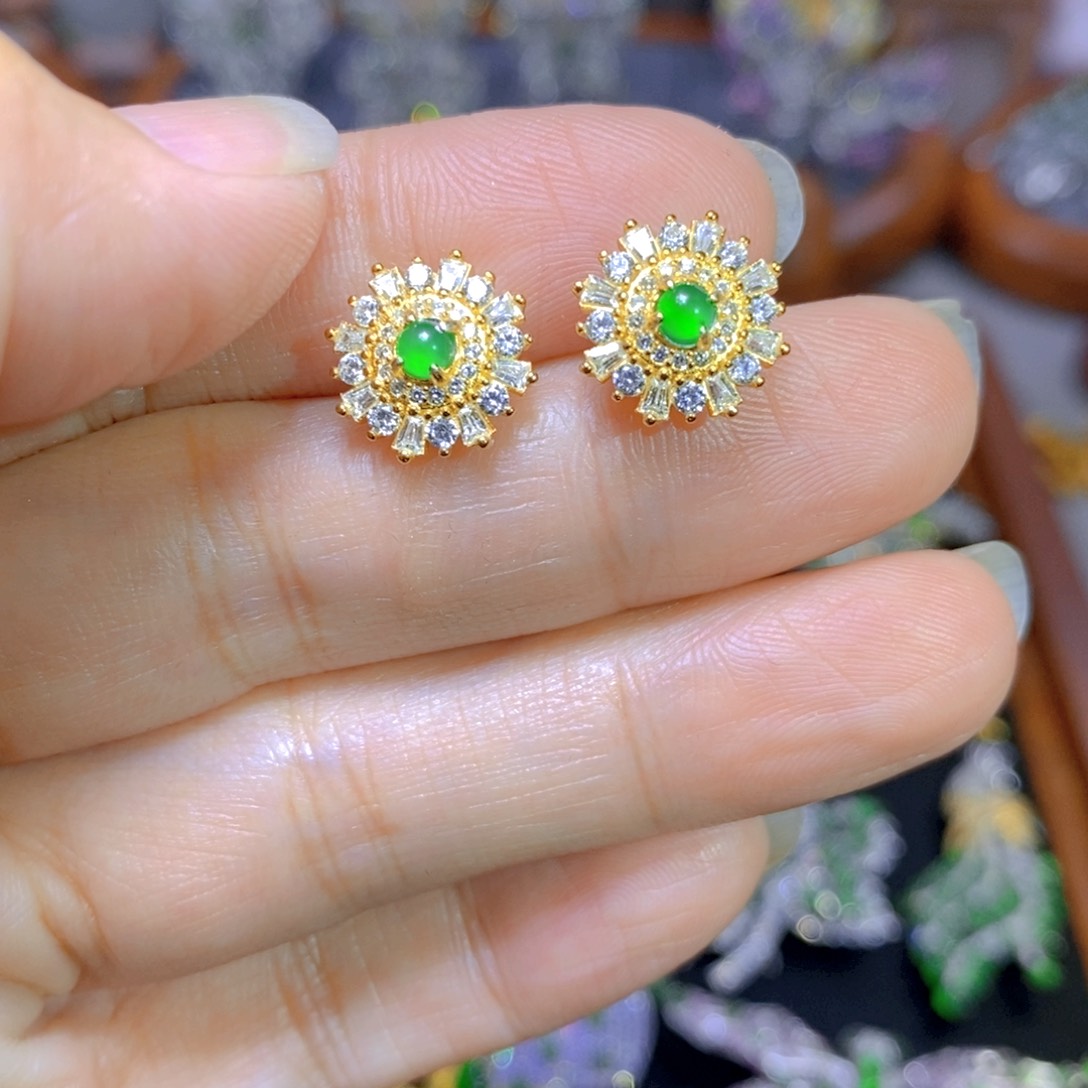 翡翠颈饰银S925镶嵌天然翡翠