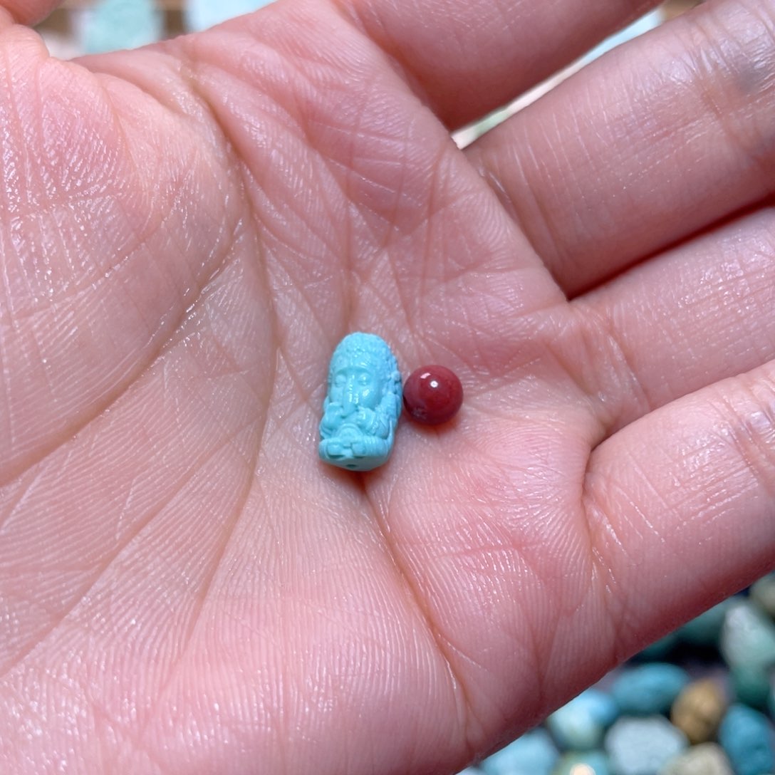 南红玛瑙配饰未镶嵌