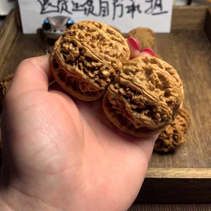 文玩核桃吊坠三*粗筋