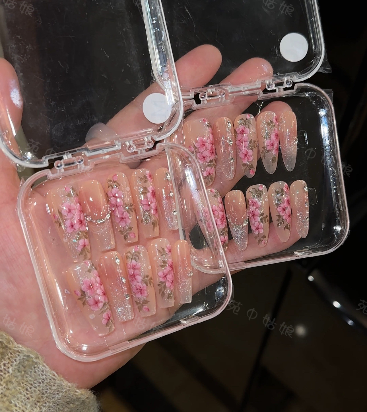 【桃花朵朵开】苑中姑娘-水彩晕染手绘桃花-显白贵气-纯手工穿戴甲