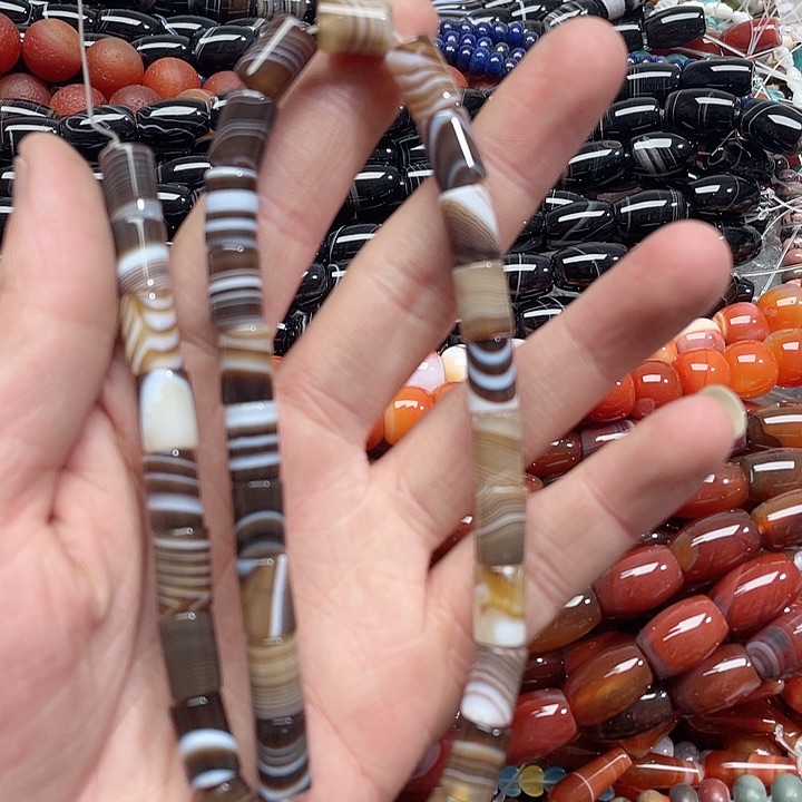 玛瑙/玉髓珠宝半成品未镶嵌一条8x12mm管珠