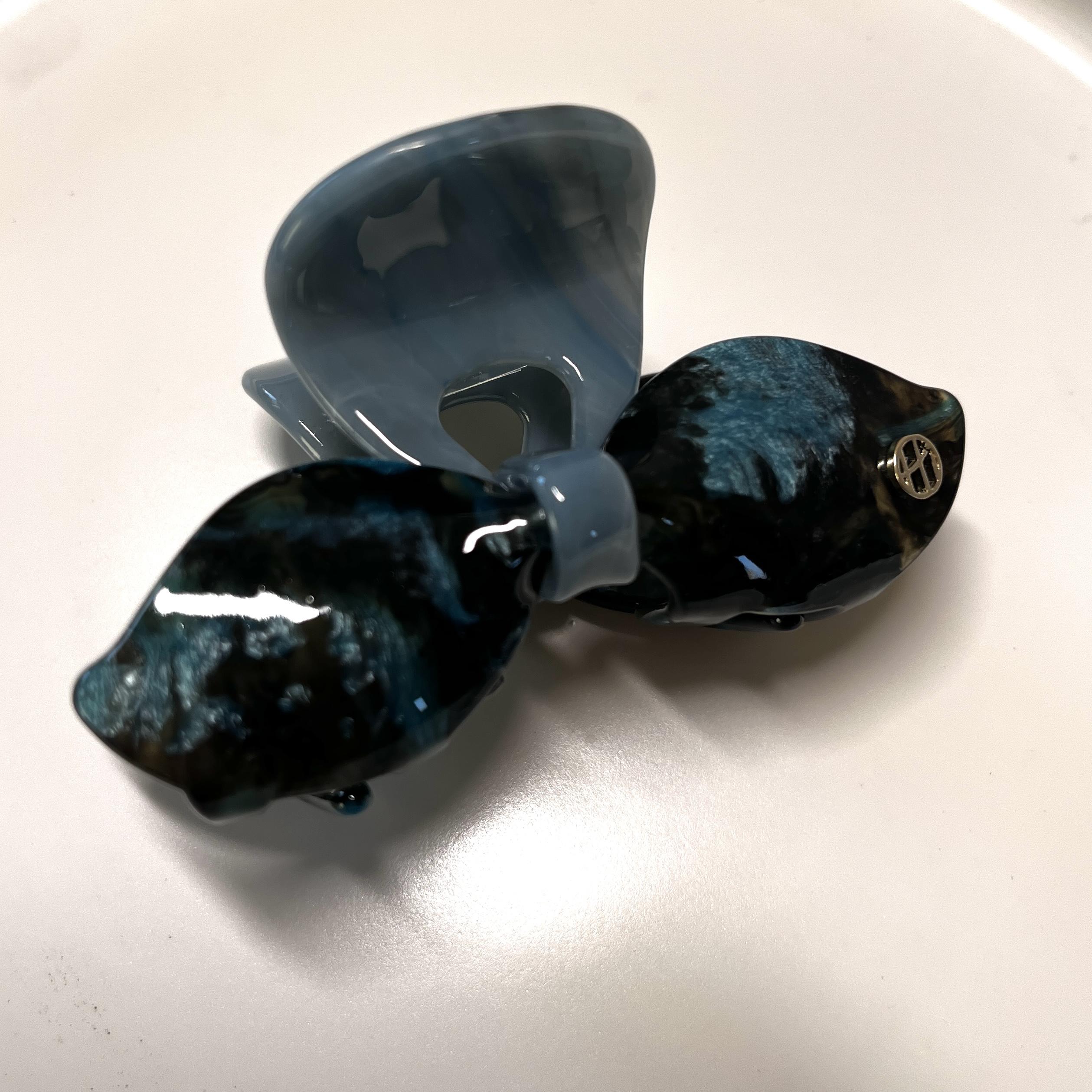 醋酸蝴蝶结抓夹长大概8厘米气质（默认瑕疵）