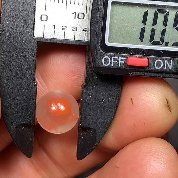 南红玛瑙未镶嵌车挂