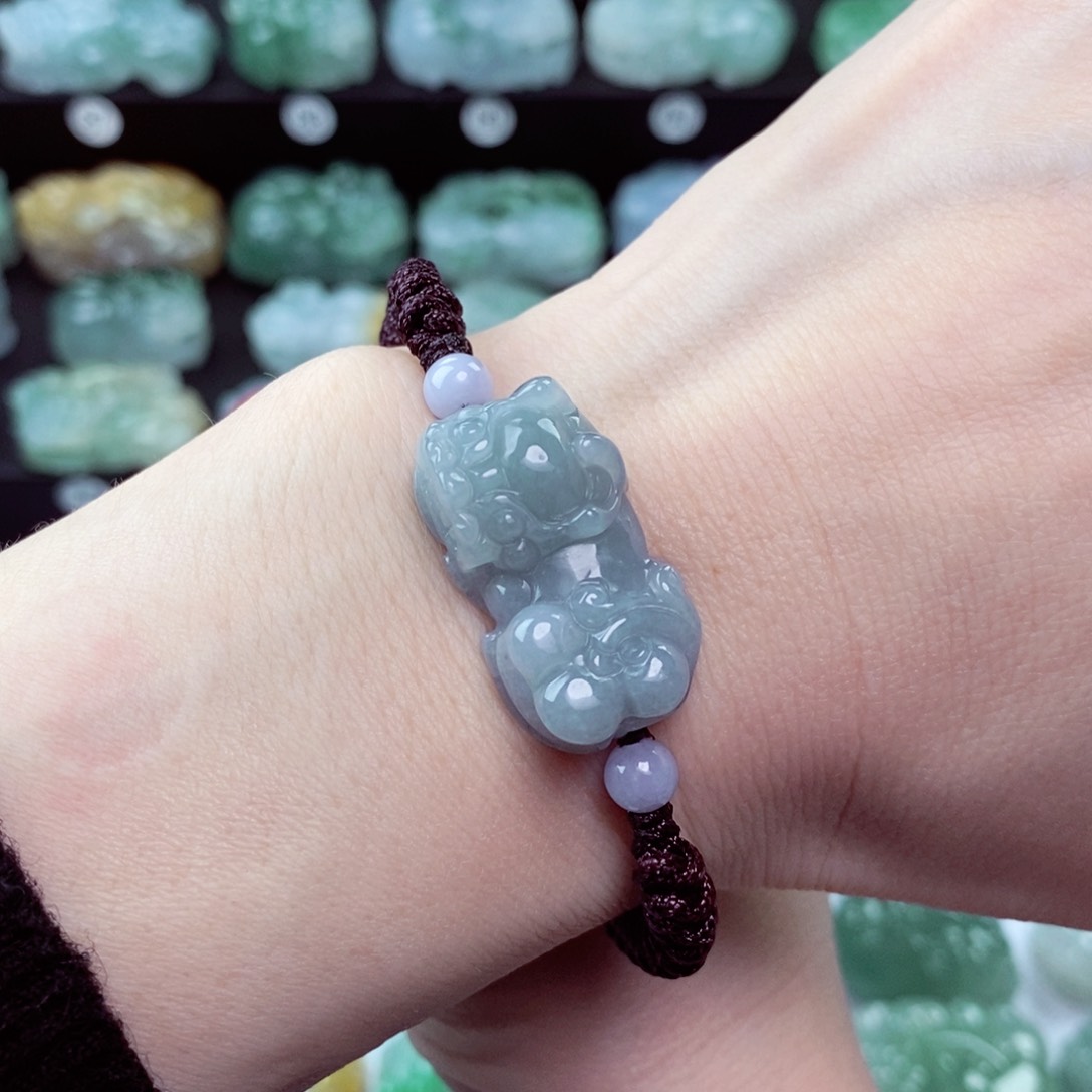 翡翠颈饰未镶嵌天然