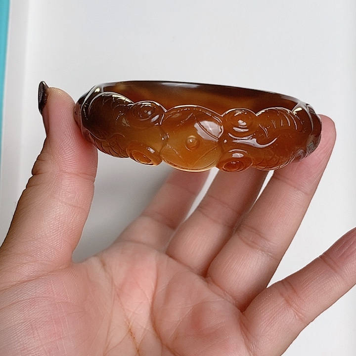 玛瑙/玉髓手镯未镶嵌