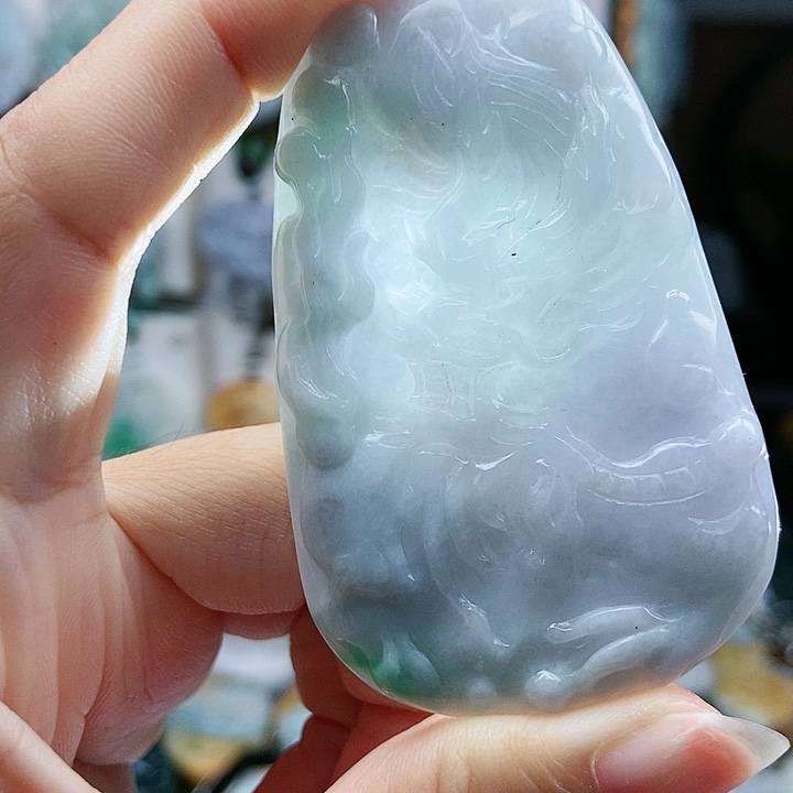 颈饰足铂镶嵌翡翠翡翠