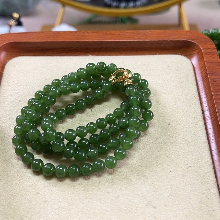 和田玉（碧玉）未镶嵌颈饰