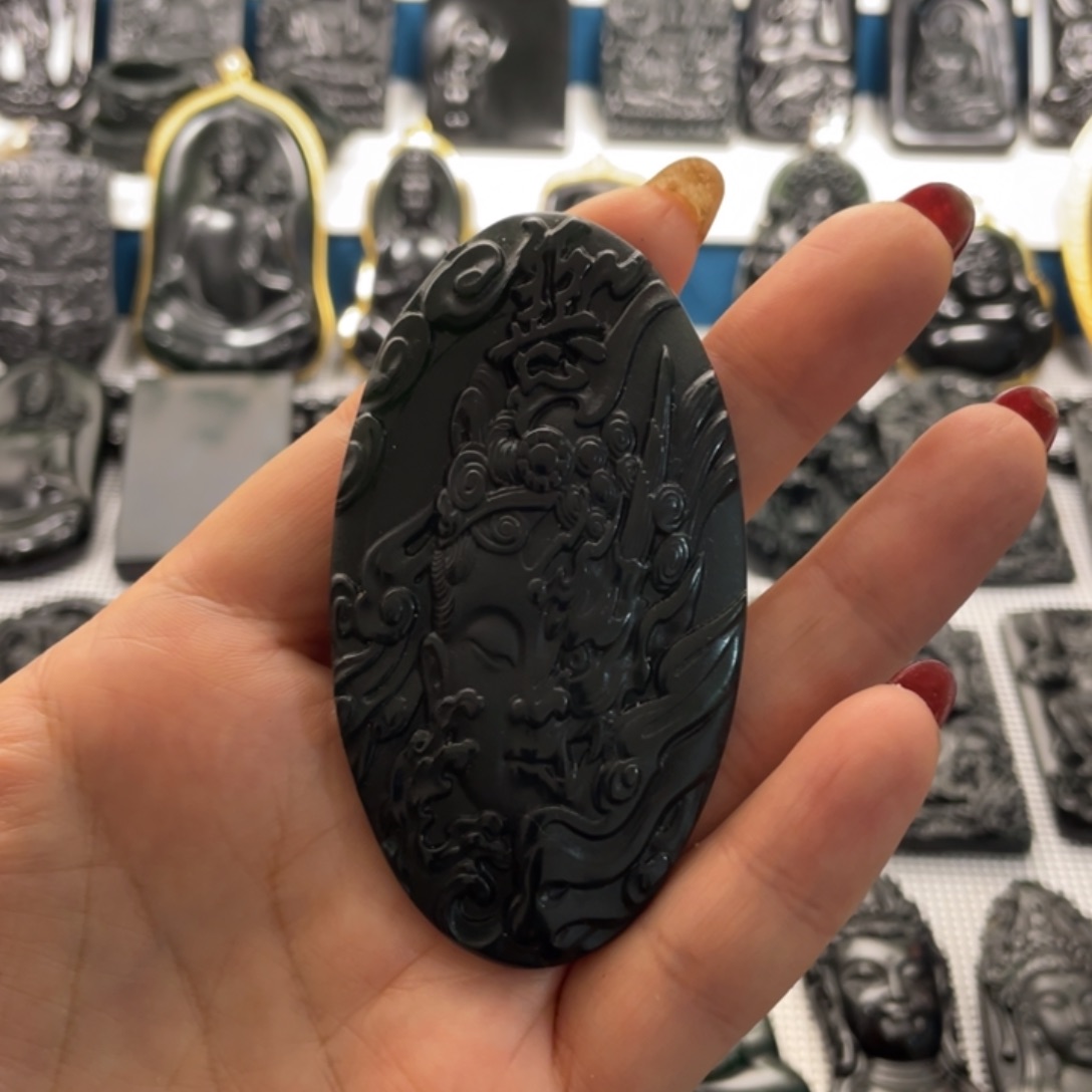 蛇纹石玉吊坠未镶嵌司*