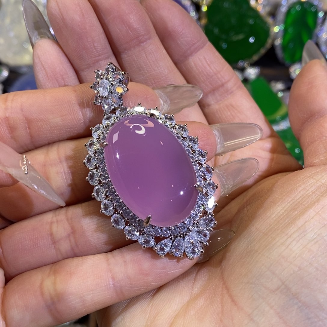 玛瑙/玉髓颈饰未镶嵌