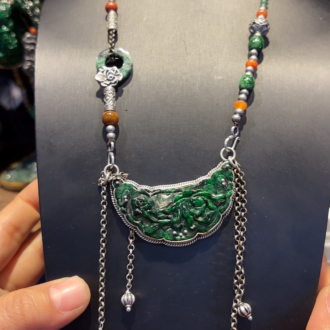 翡翠颈饰未镶嵌原创