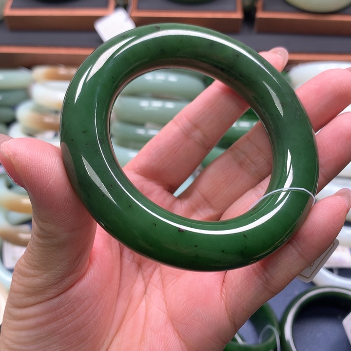 【闪购商品】未镶嵌手镯和田玉（碧玉）9