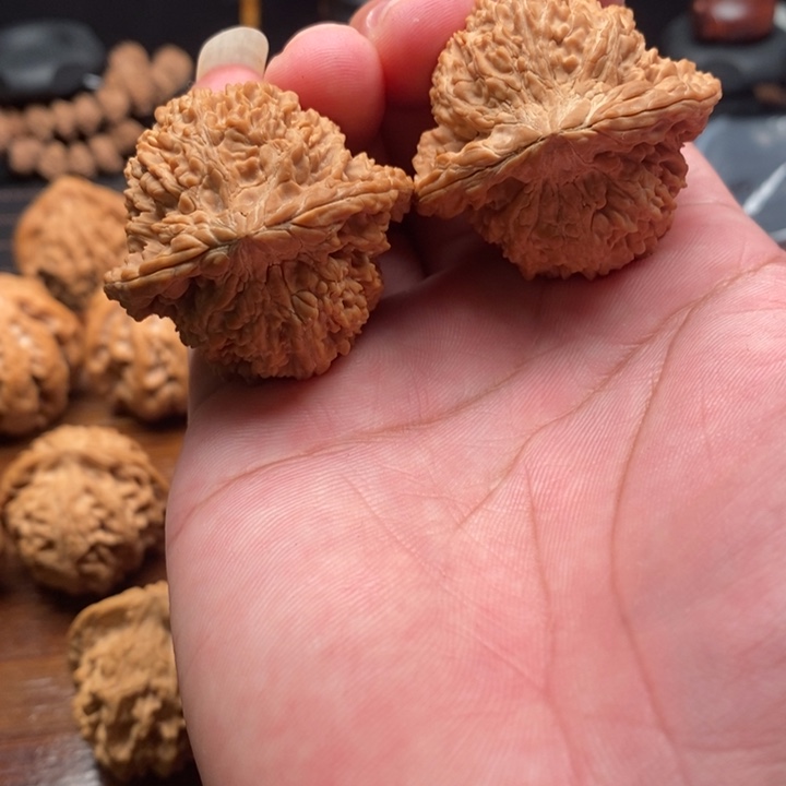 文玩核桃把件满天星