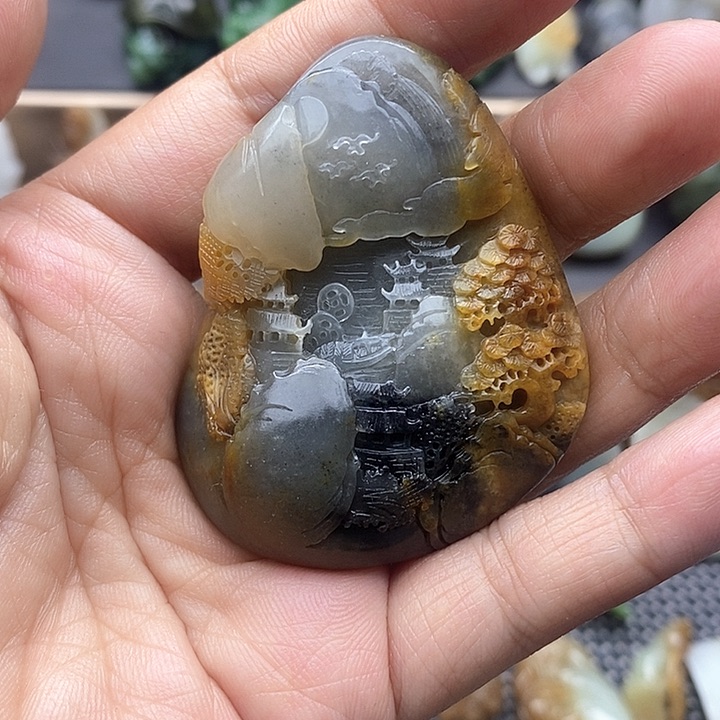 颈饰未镶嵌和田玉（糖玉）?****